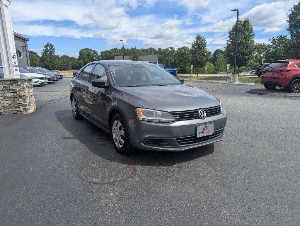 Volkswagen Jetta Sedan 4dr Auto S 2014