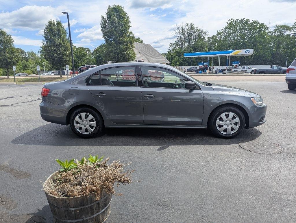Volkswagen Jetta Sedan 4dr Auto S 2014