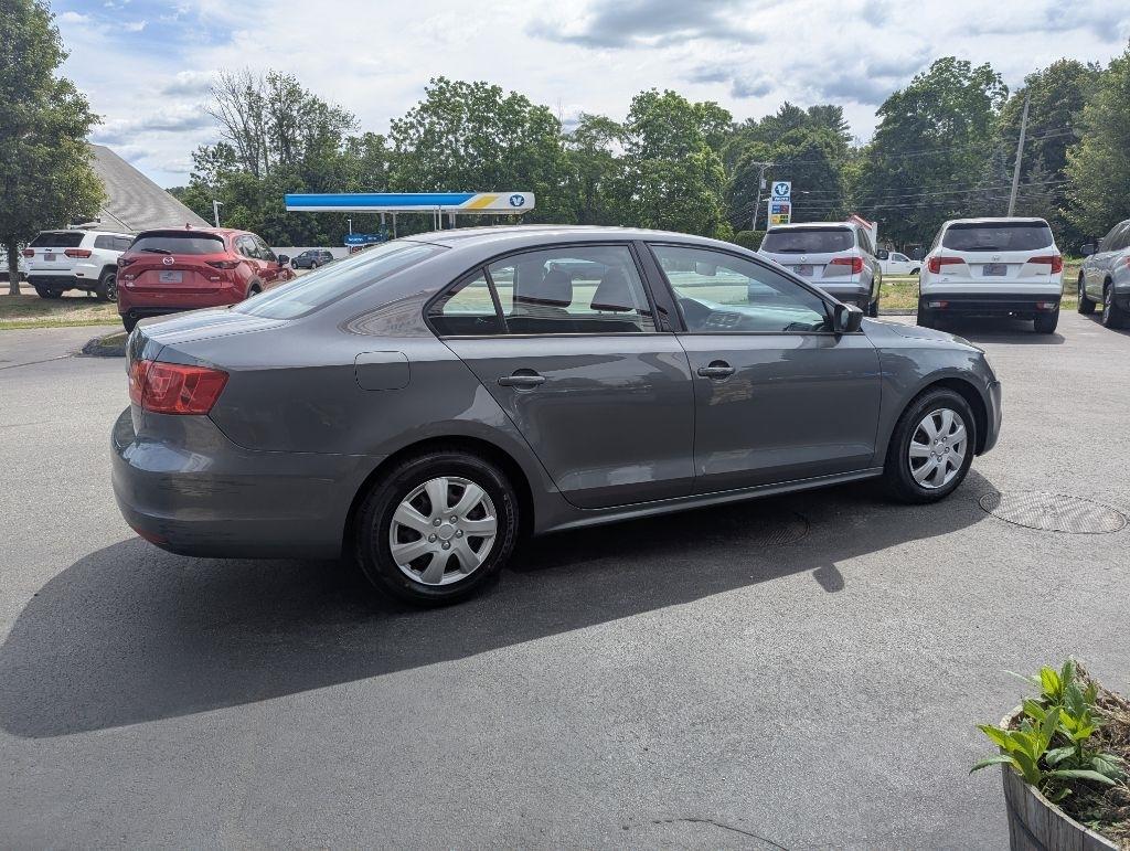Volkswagen Jetta Sedan 4dr Auto S 2014