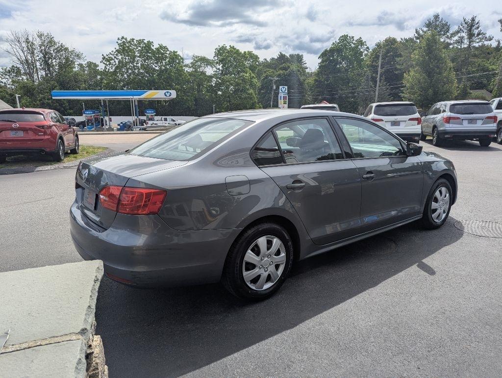 Volkswagen Jetta Sedan 4dr Auto S 2014