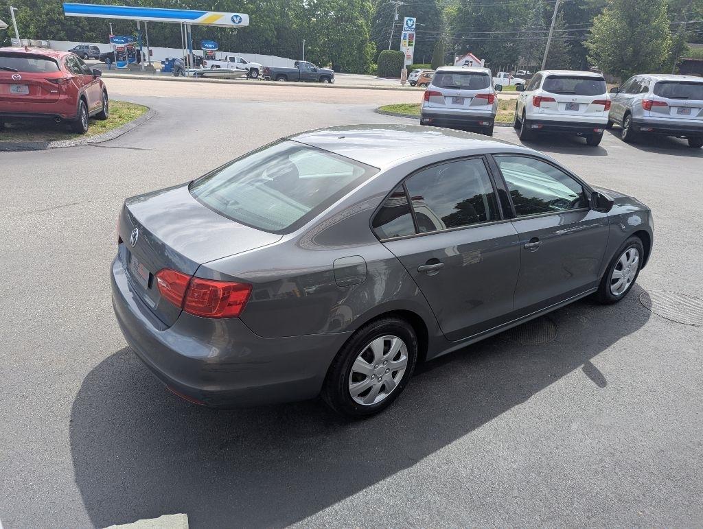 Volkswagen Jetta Sedan 4dr Auto S 2014