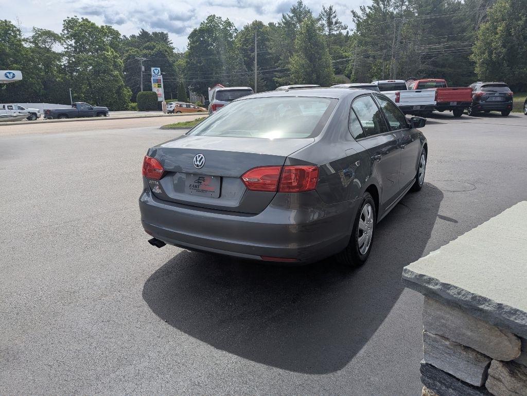 Volkswagen Jetta Sedan 4dr Auto S 2014