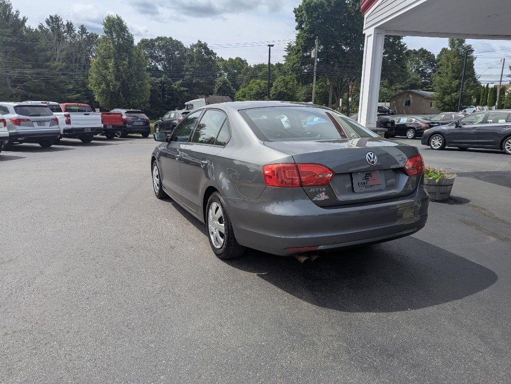Volkswagen Jetta Sedan 4dr Auto S 2014