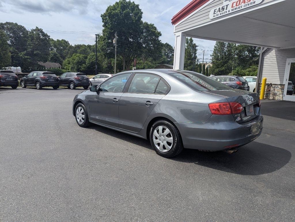 Volkswagen Jetta Sedan 4dr Auto S 2014