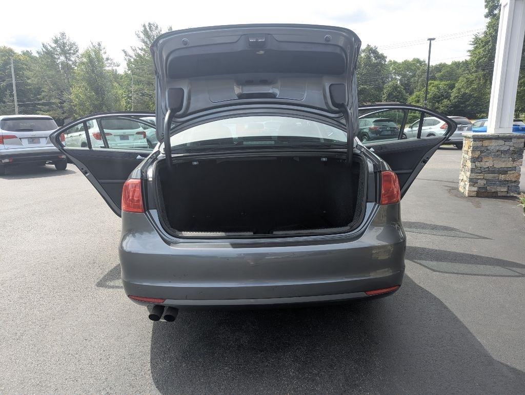 Volkswagen Jetta Sedan 4dr Auto S 2014