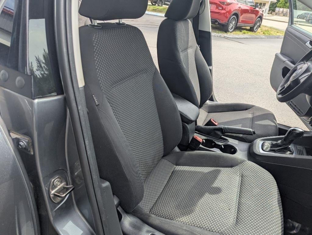 Volkswagen Jetta Sedan 4dr Auto S 2014