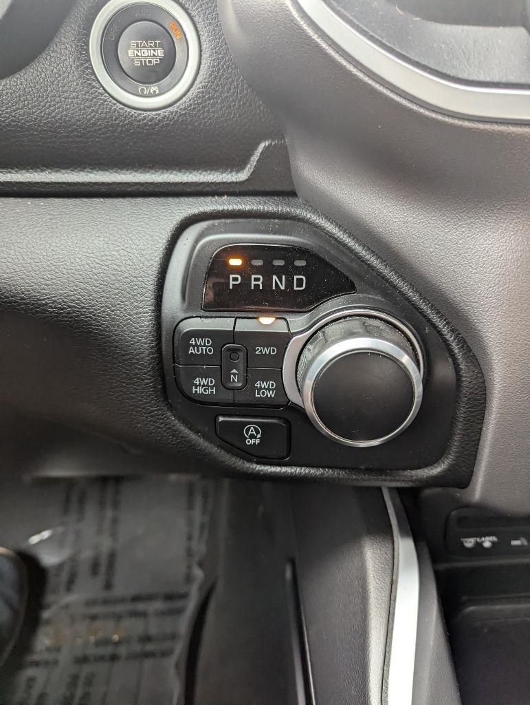 RAM 1500 Big Horn/Lone Star 4x4 Crew Cab 5'7" Box 2019