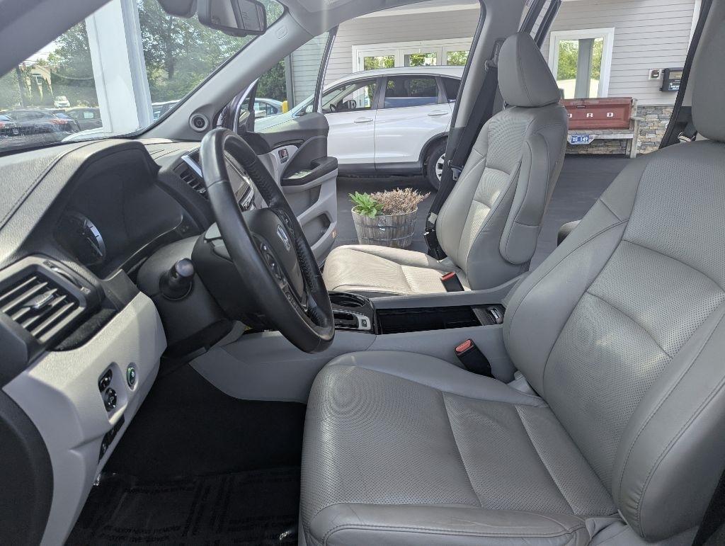 Honda Ridgeline RTL-E 4x4 Crew Cab 5.3' Bed 2017