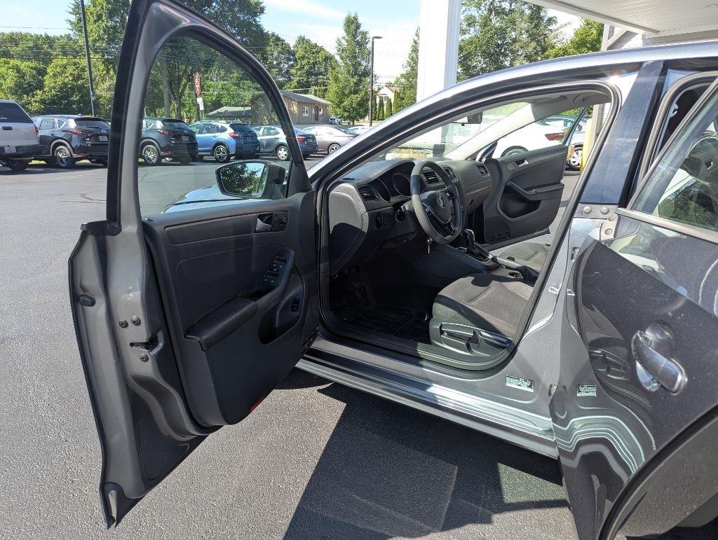 Volkswagen Jetta Sedan 4dr Auto 1.4T S 2016