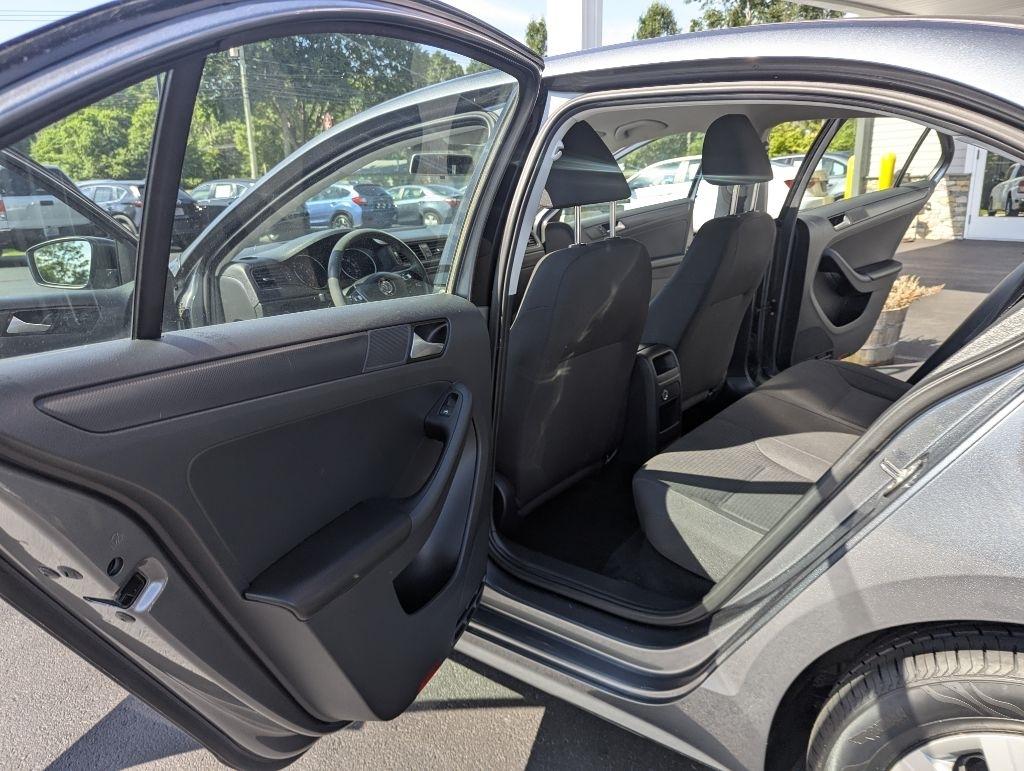Volkswagen Jetta Sedan 4dr Auto 1.4T S 2016
