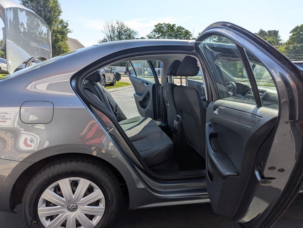 Volkswagen Jetta Sedan 4dr Auto 1.4T S 2016