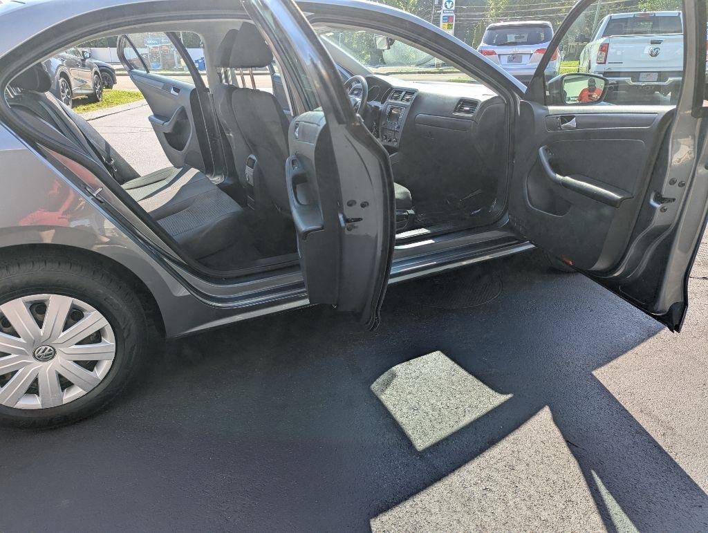 Volkswagen Jetta Sedan 4dr Auto 1.4T S 2016