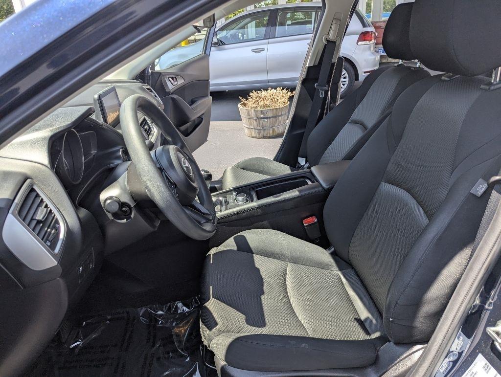 Mazda Mazda3 4-Door Sport Manual 2018