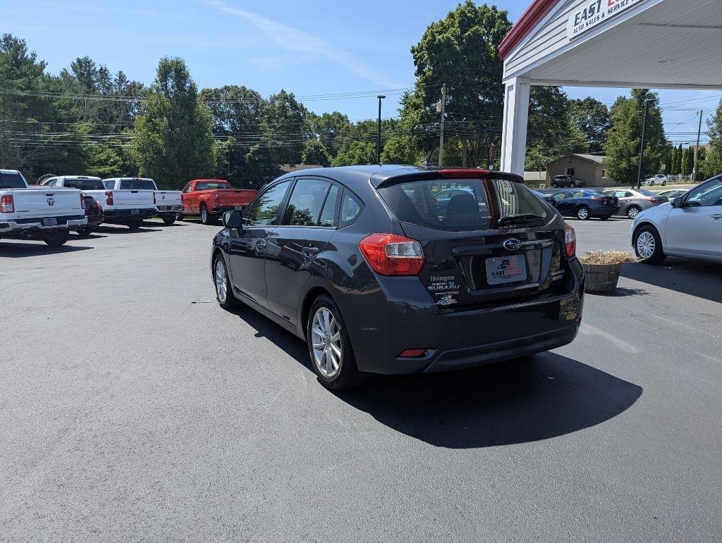 Subaru Impreza Wagon 5dr Auto 2.0i Premium 2014