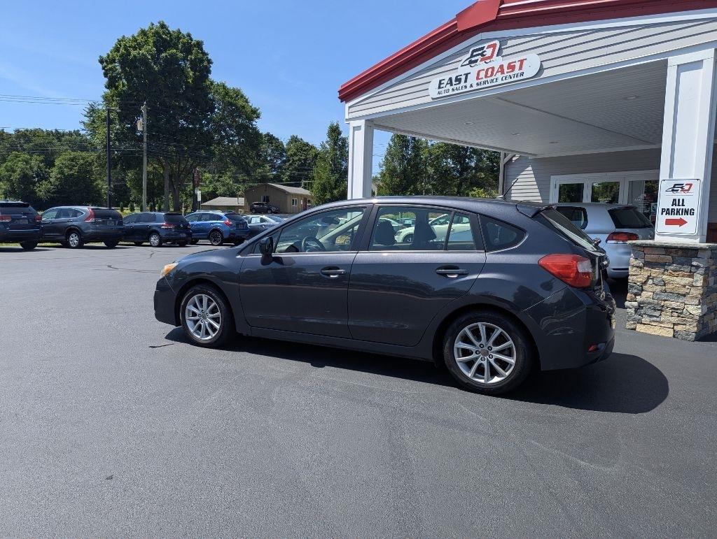Subaru Impreza Wagon 5dr Auto 2.0i Premium 2014