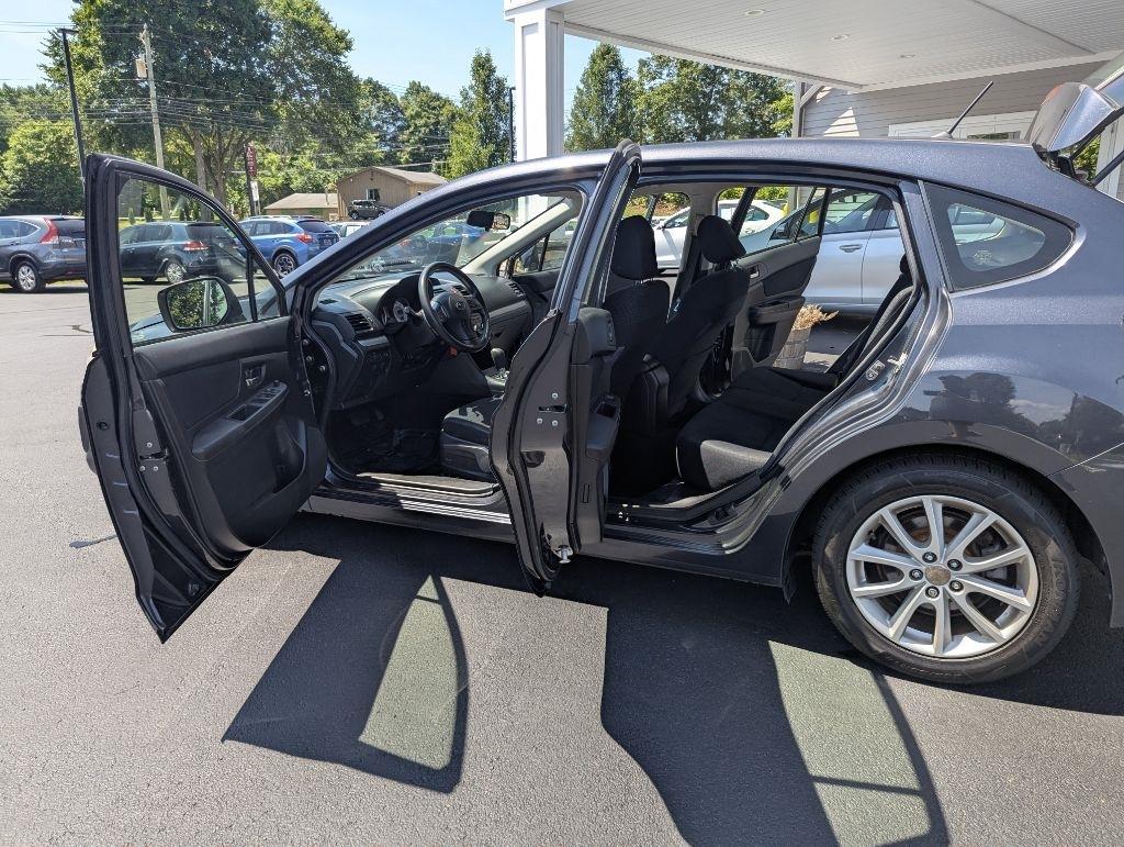 Subaru Impreza Wagon 5dr Auto 2.0i Premium 2014
