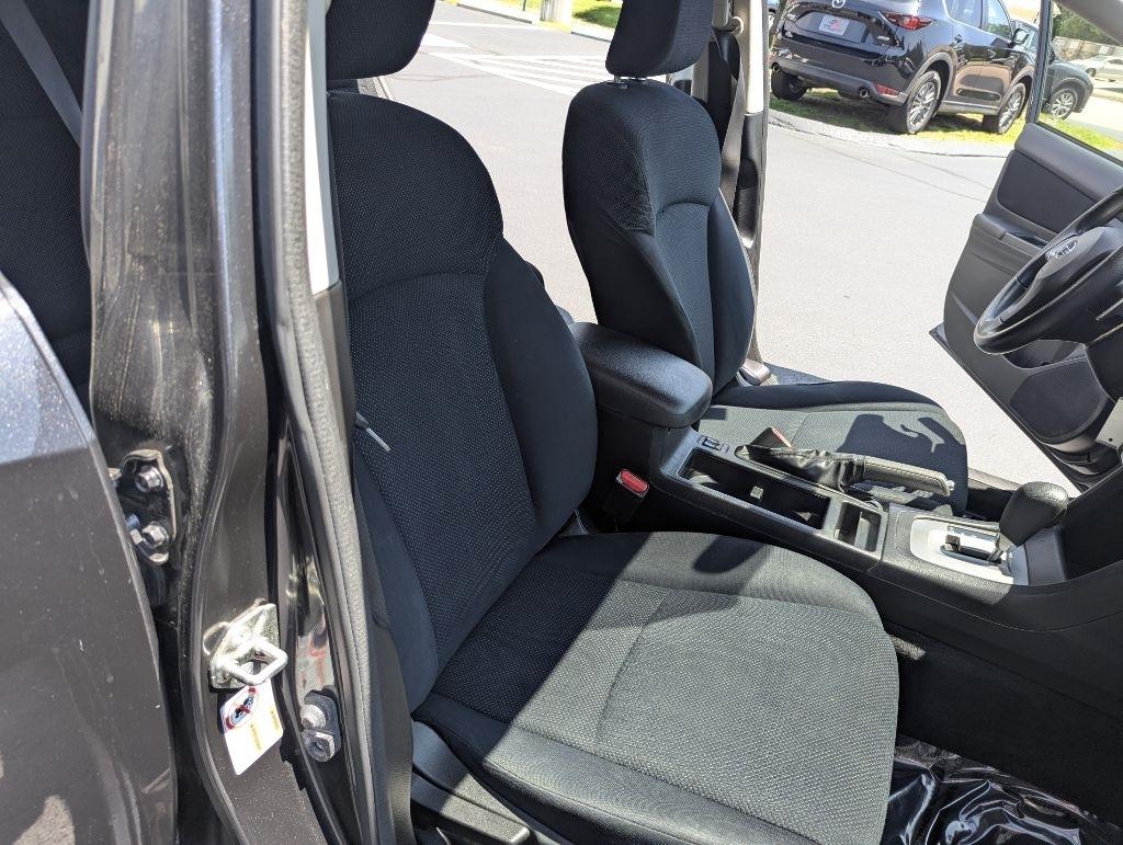 Subaru Impreza Wagon 5dr Auto 2.0i Premium 2014
