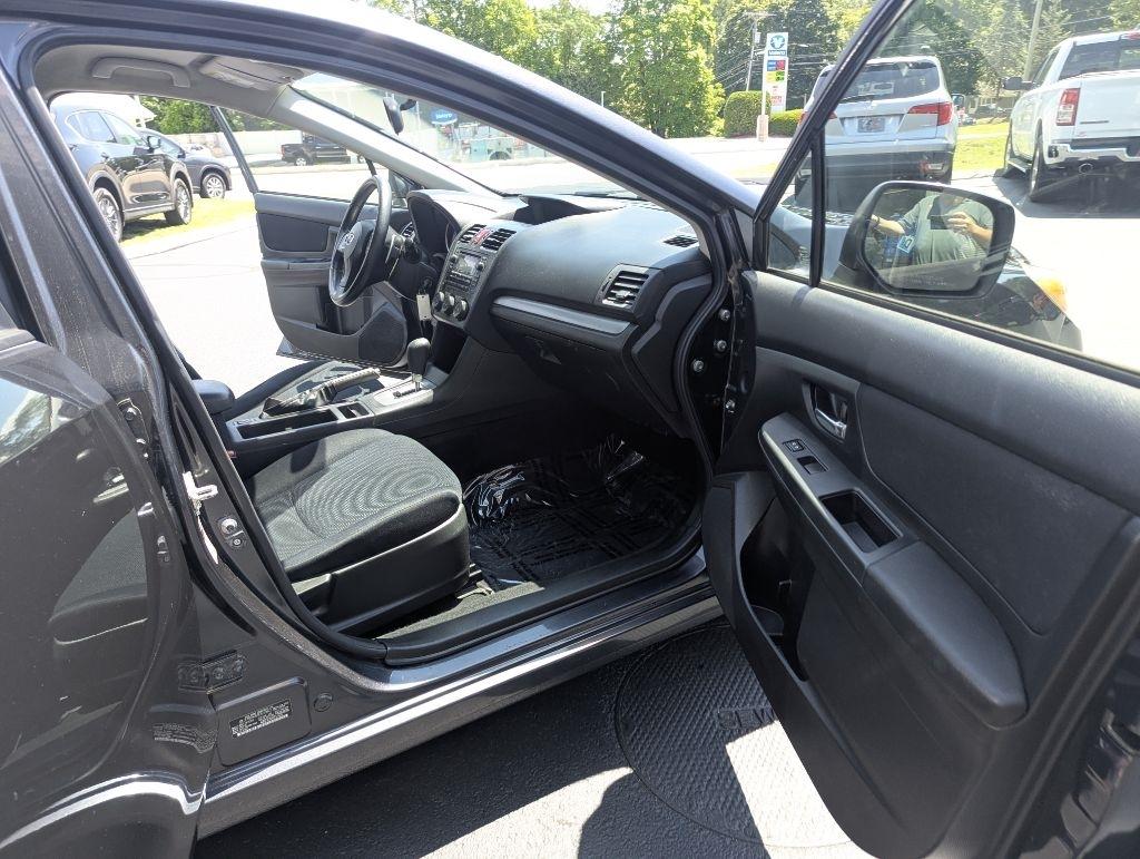 Subaru Impreza Wagon 5dr Auto 2.0i Premium 2014
