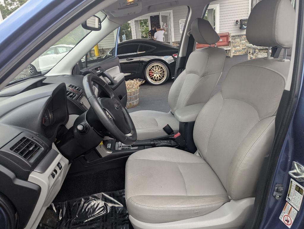Subaru Forester 4dr CVT 2.5i Limited PZEV 2015