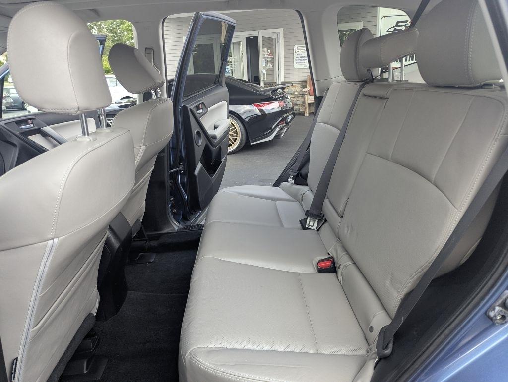 Subaru Forester 4dr CVT 2.5i Limited PZEV 2015