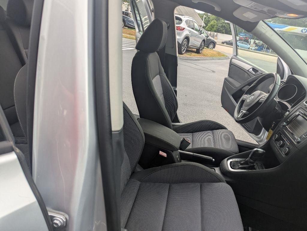Volkswagen Golf 4dr HB Auto PZEV 2013