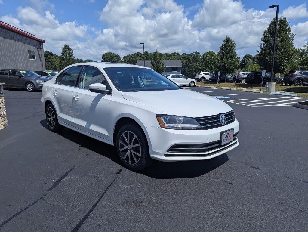 Volkswagen Jetta 1.4T SE Manual 2017