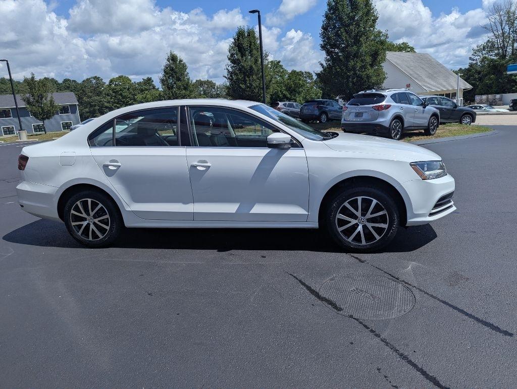 Volkswagen Jetta 1.4T SE Manual 2017