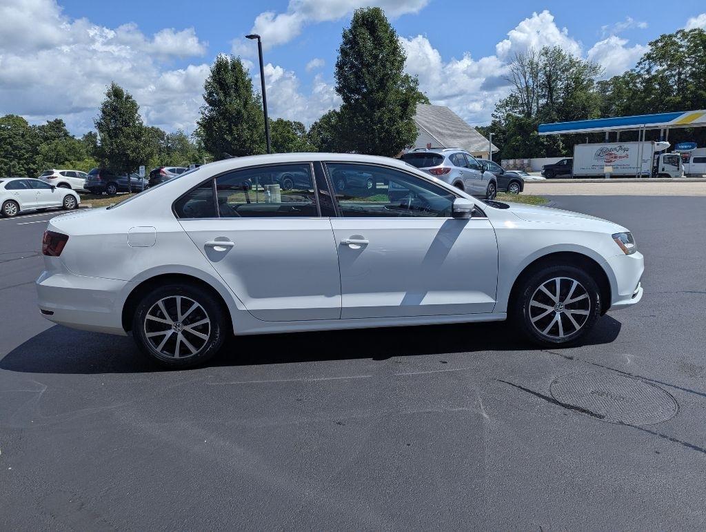 Volkswagen Jetta 1.4T SE Manual 2017