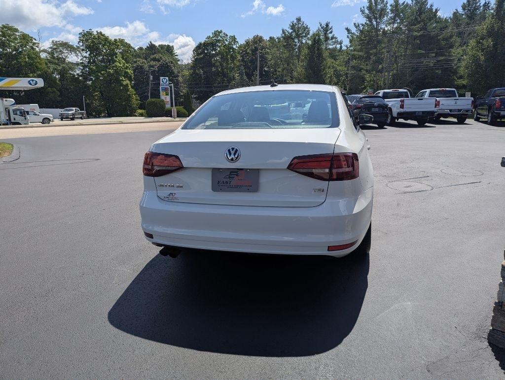 Volkswagen Jetta 1.4T SE Manual 2017
