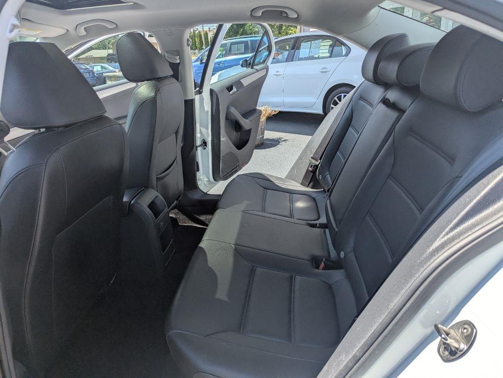 Volkswagen Jetta 1.4T SE Manual 2017