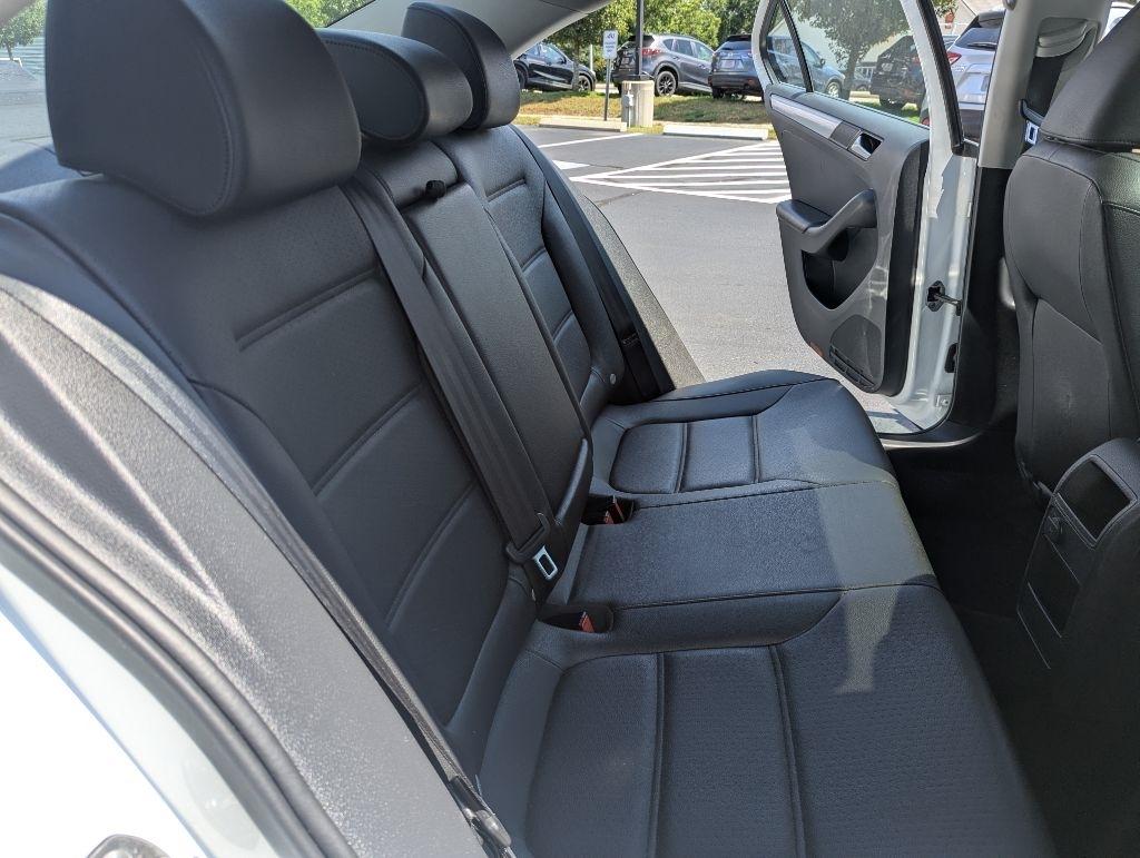 Volkswagen Jetta 1.4T SE Manual 2017