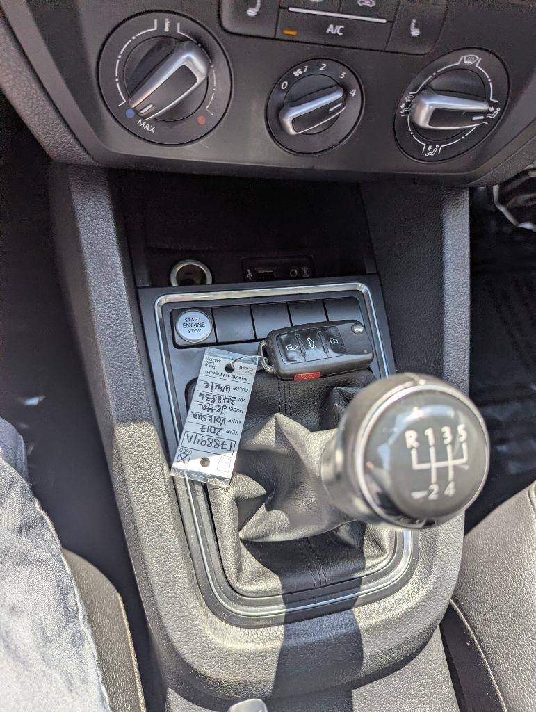 Volkswagen Jetta 1.4T SE Manual 2017