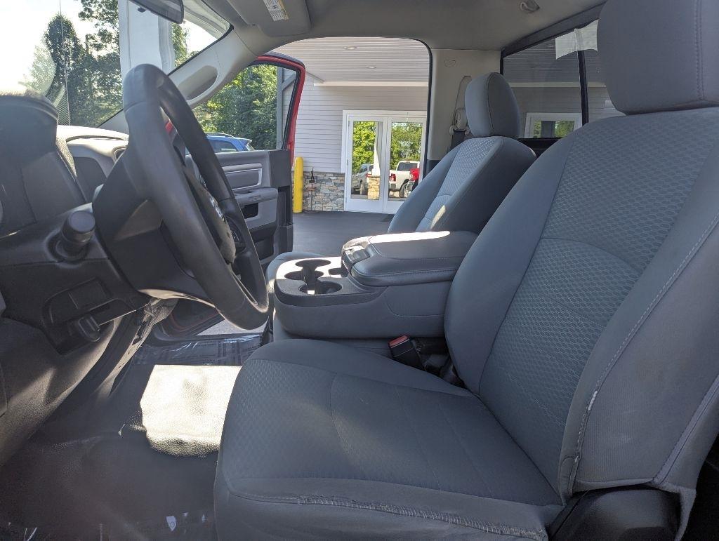 RAM 2500 Tradesman 4x4 Reg Cab 8' Box 2018