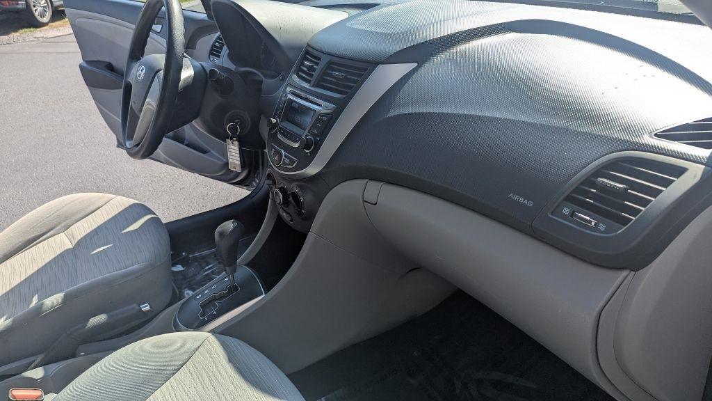 Hyundai Accent 4dr Sdn Auto SE 2016