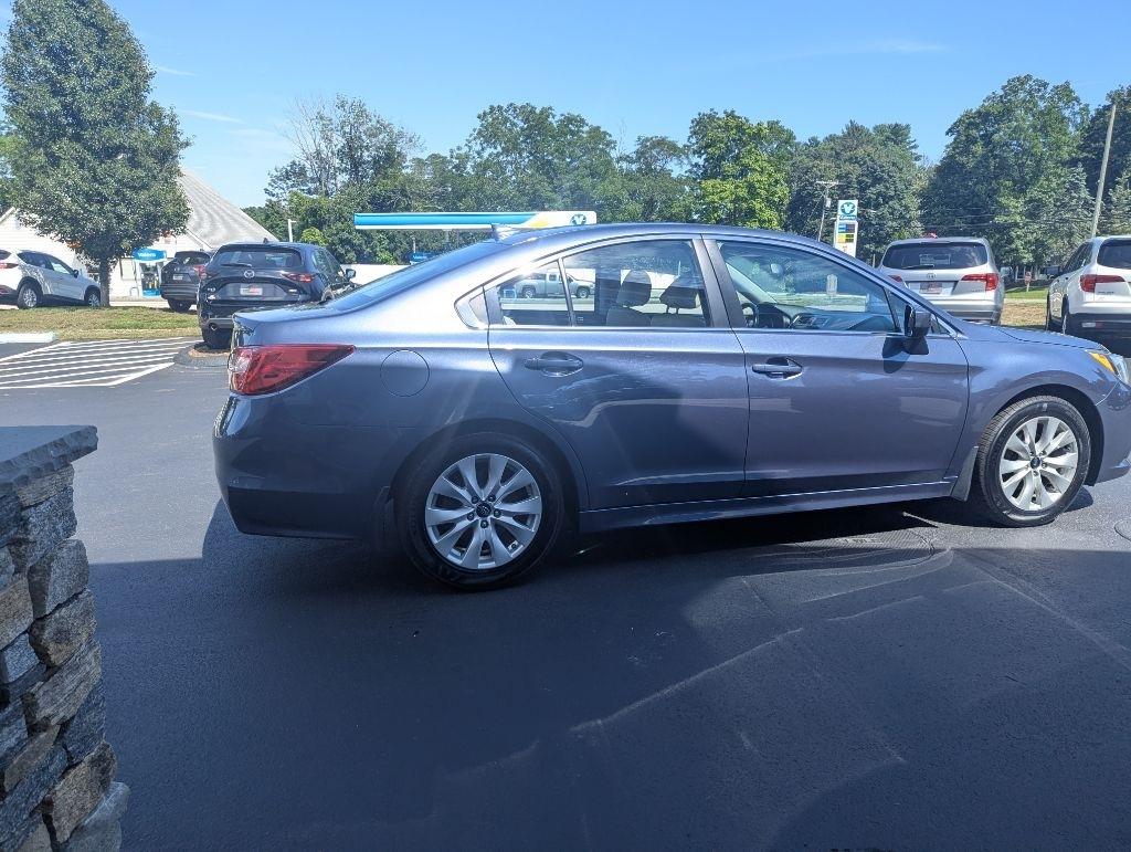 Subaru Legacy 4dr Sdn 2.5i Premium PZEV 2016