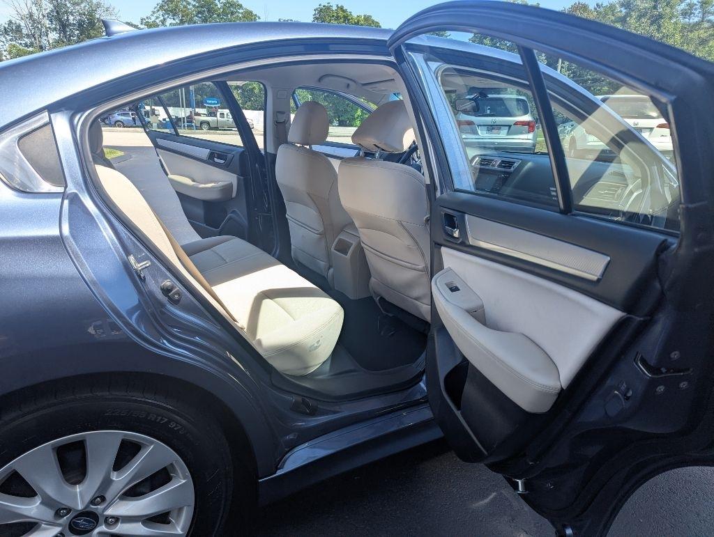 Subaru Legacy 4dr Sdn 2.5i Premium PZEV 2016