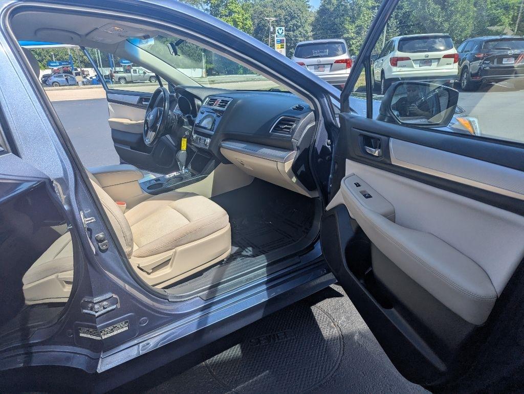 Subaru Legacy 4dr Sdn 2.5i Premium PZEV 2016