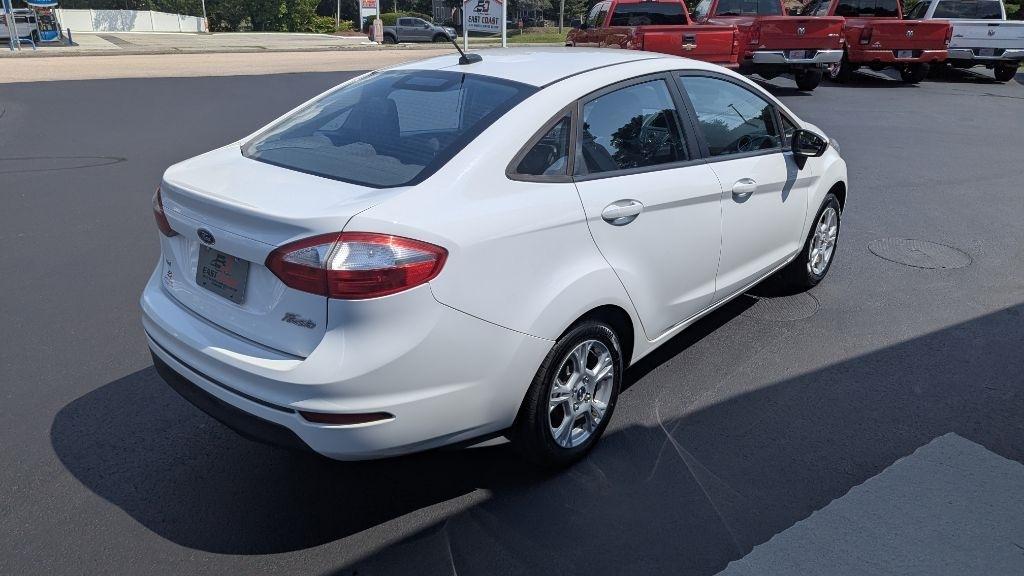 Ford Fiesta 4dr Sdn SE 2014