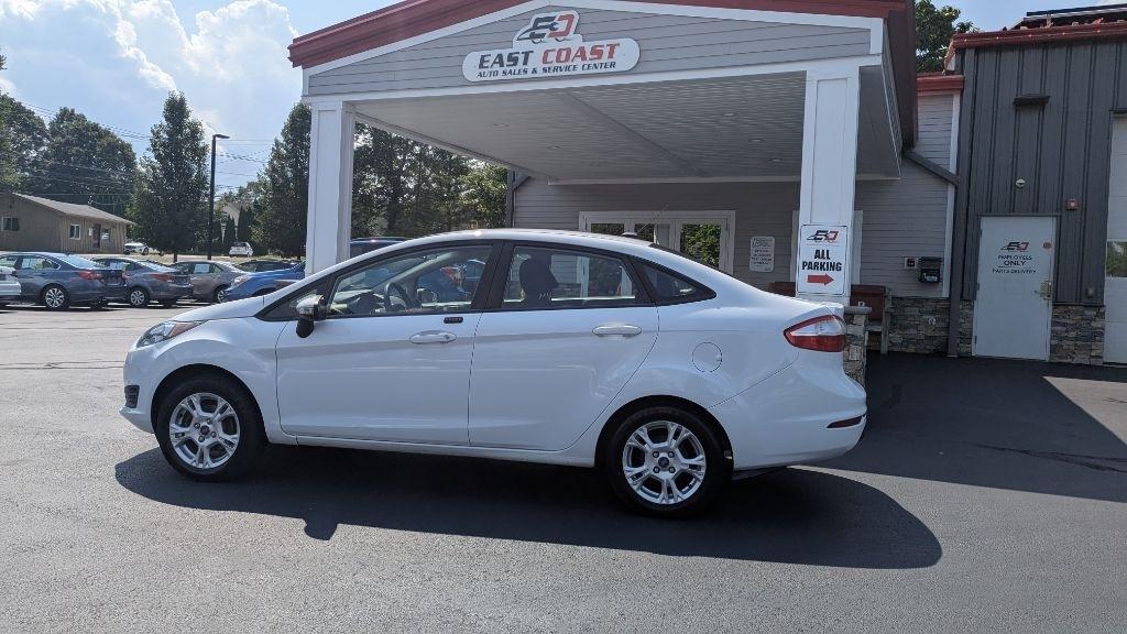 Ford Fiesta 4dr Sdn SE 2014