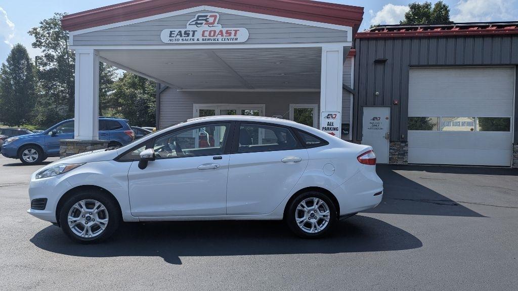 Ford Fiesta 4dr Sdn SE 2014