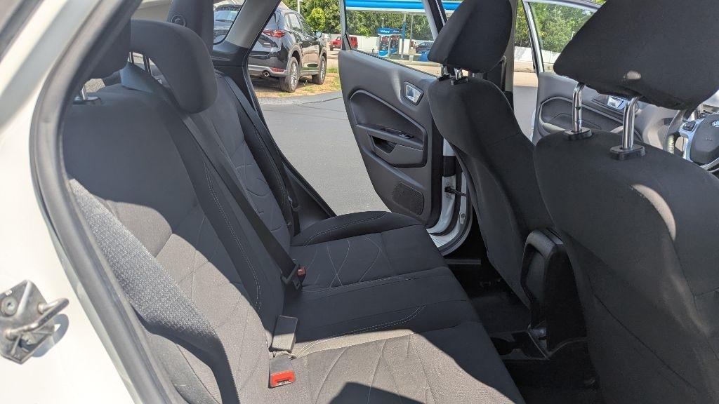 Ford Fiesta 4dr Sdn SE 2014