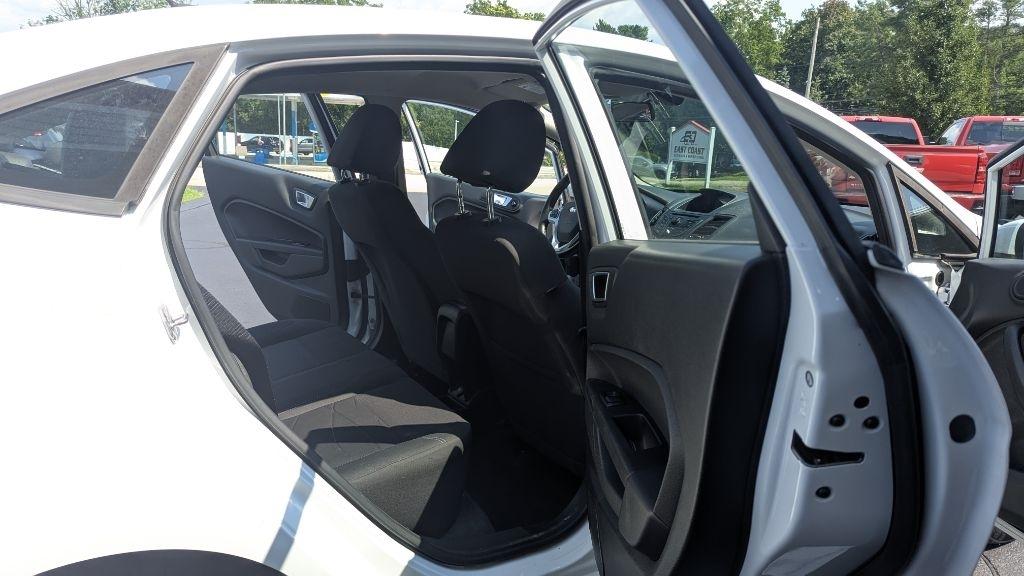 Ford Fiesta 4dr Sdn SE 2014