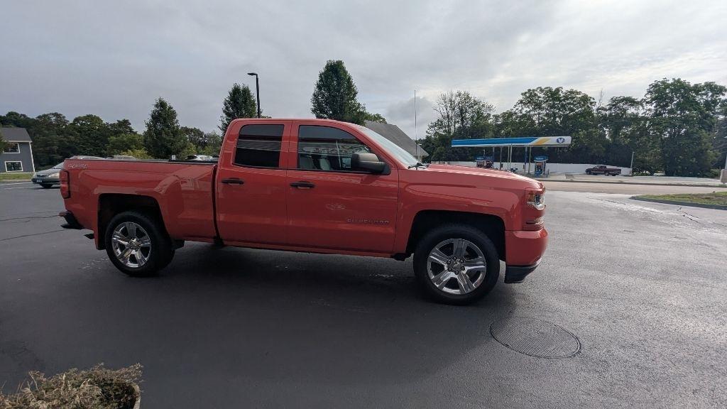 Chevrolet Silverado 1500 4WD Double Cab 143.5" Custom 2017