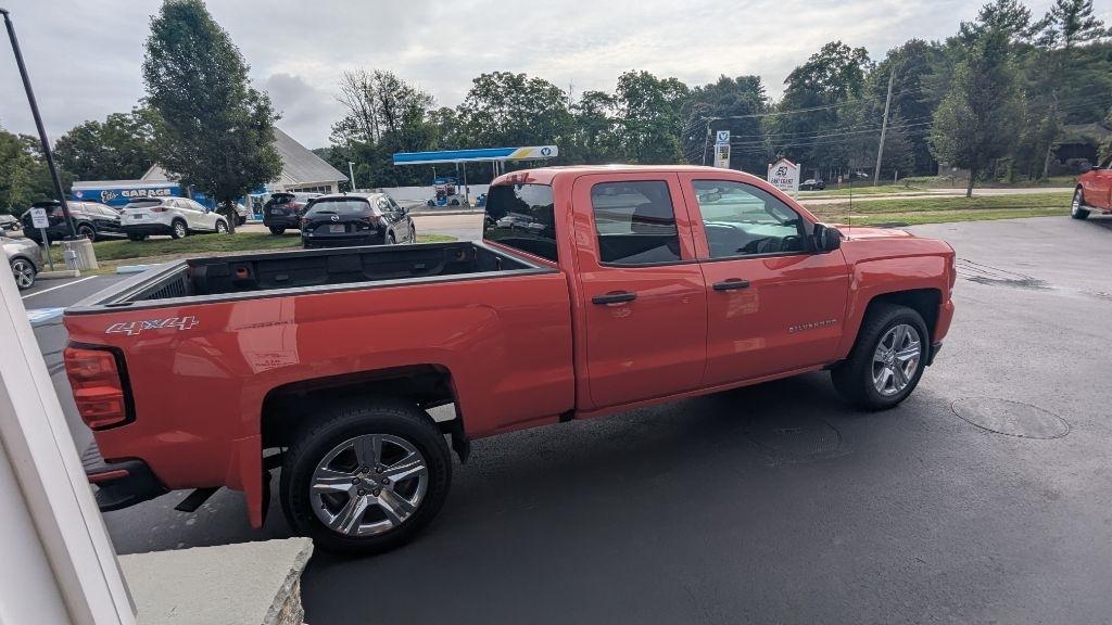 Chevrolet Silverado 1500 4WD Double Cab 143.5" Custom 2017