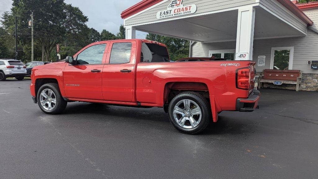 Chevrolet Silverado 1500 4WD Double Cab 143.5" Custom 2017