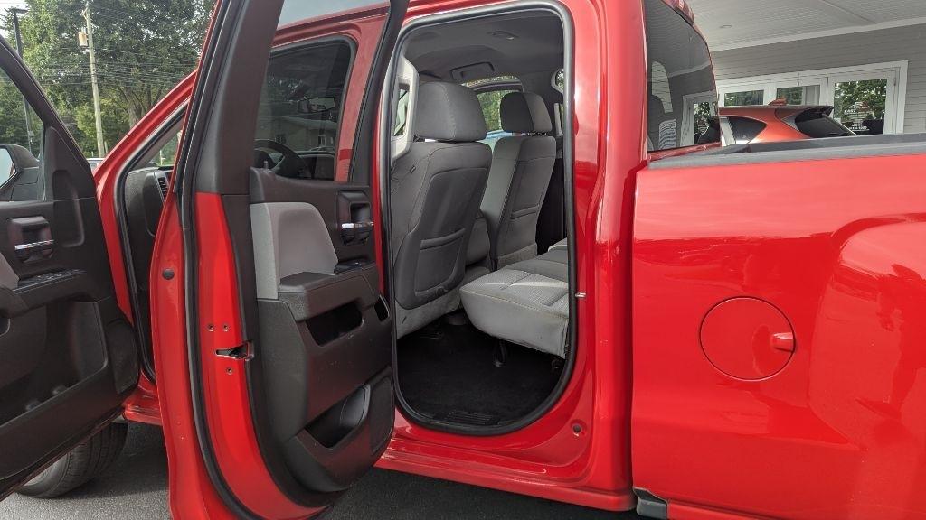 Chevrolet Silverado 1500 4WD Double Cab 143.5" Custom 2017