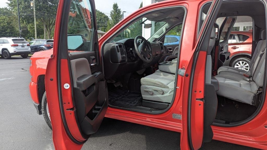 Chevrolet Silverado 1500 4WD Double Cab 143.5" Custom 2017
