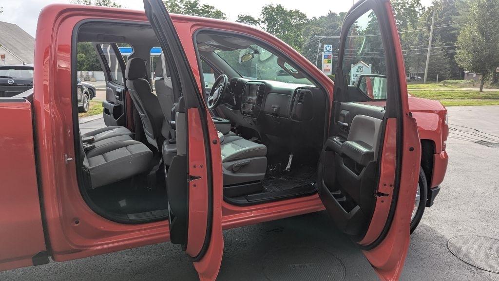 Chevrolet Silverado 1500 4WD Double Cab 143.5" Custom 2017