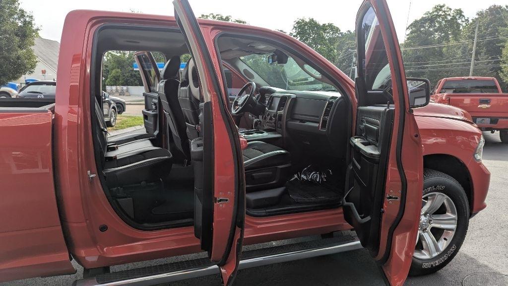 RAM 1500 4WD Quad Cab 140.5" Sport 2013