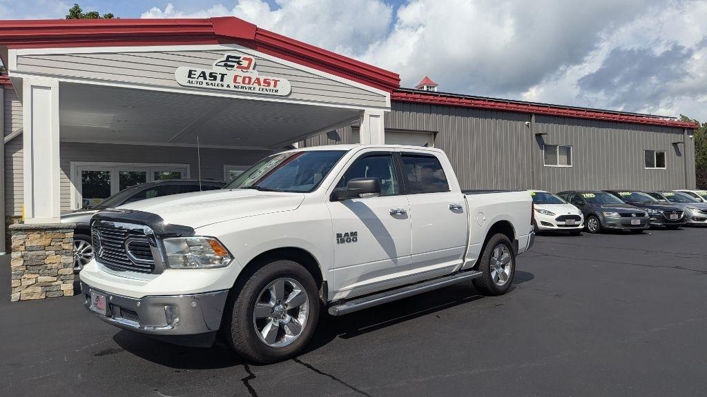 RAM 1500 Big Horn 4x4 Crew Cab 5'7" Box 2017